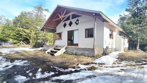 Curacautin House | Cabaña nieve, tinaja y vista al volcan