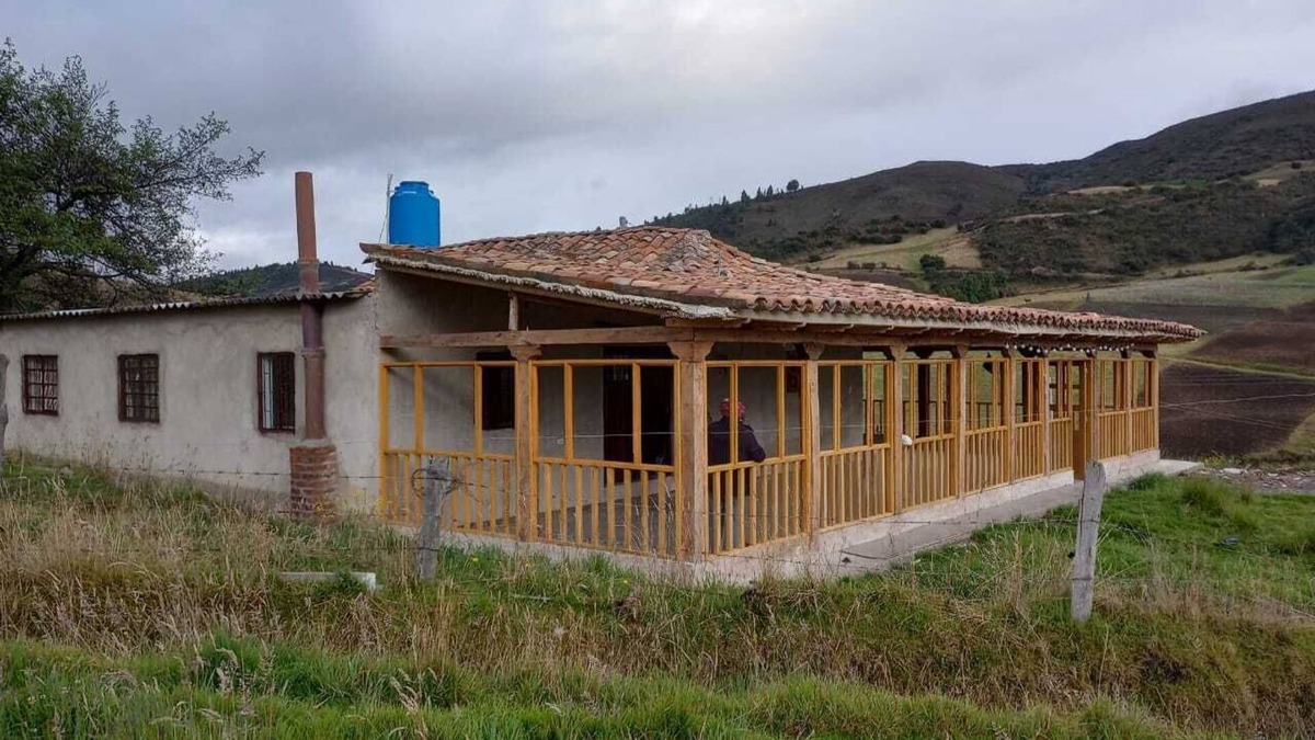Tota Cottage | Cabaña Villa Eliseo se encuentra aislado junto al río Tota a 5km del lago Tota .