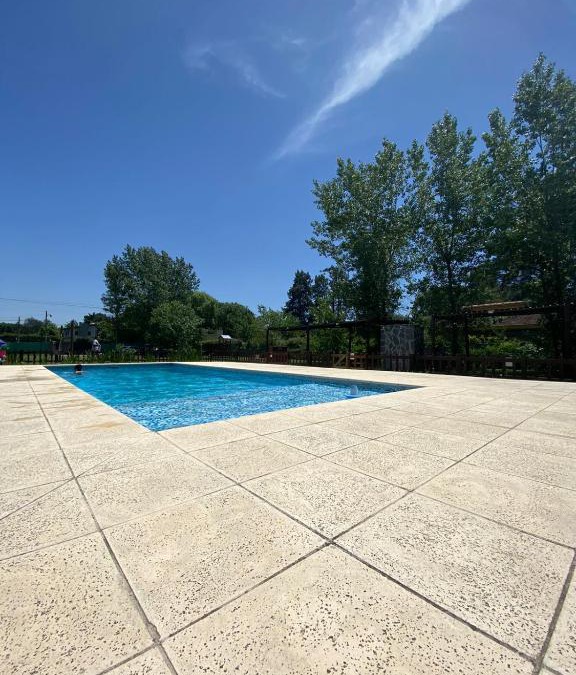 Francisco Alvarez House | Cabañas, bungalows, casas, departamentos, a 41 km de la Capital Federal