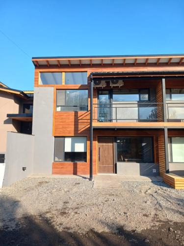 El Bolson Apartment | Cabañas Indómita