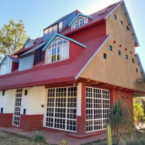 Agencia Municipal Santa Cruz Bed & Breakfast | Cabañita con cocineta y vista a la montaña