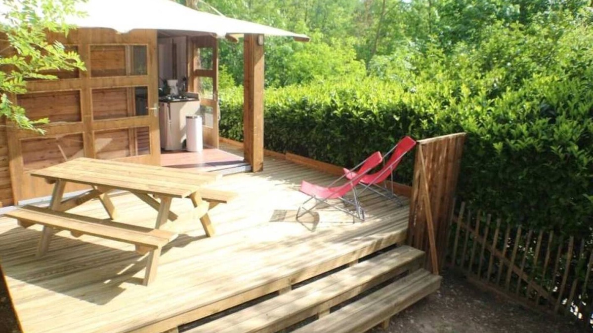 Saint-Constant-Fournoules Cabin | Cabane 3 étoiles - Piscine - eec0cc