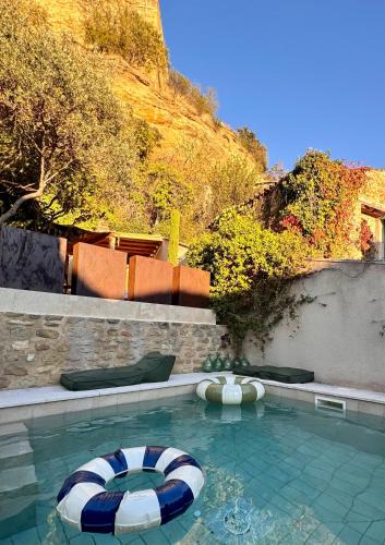 Cadenet Bed & Breakfast | CaBaNa 52 La chambre Proche Lourmarin