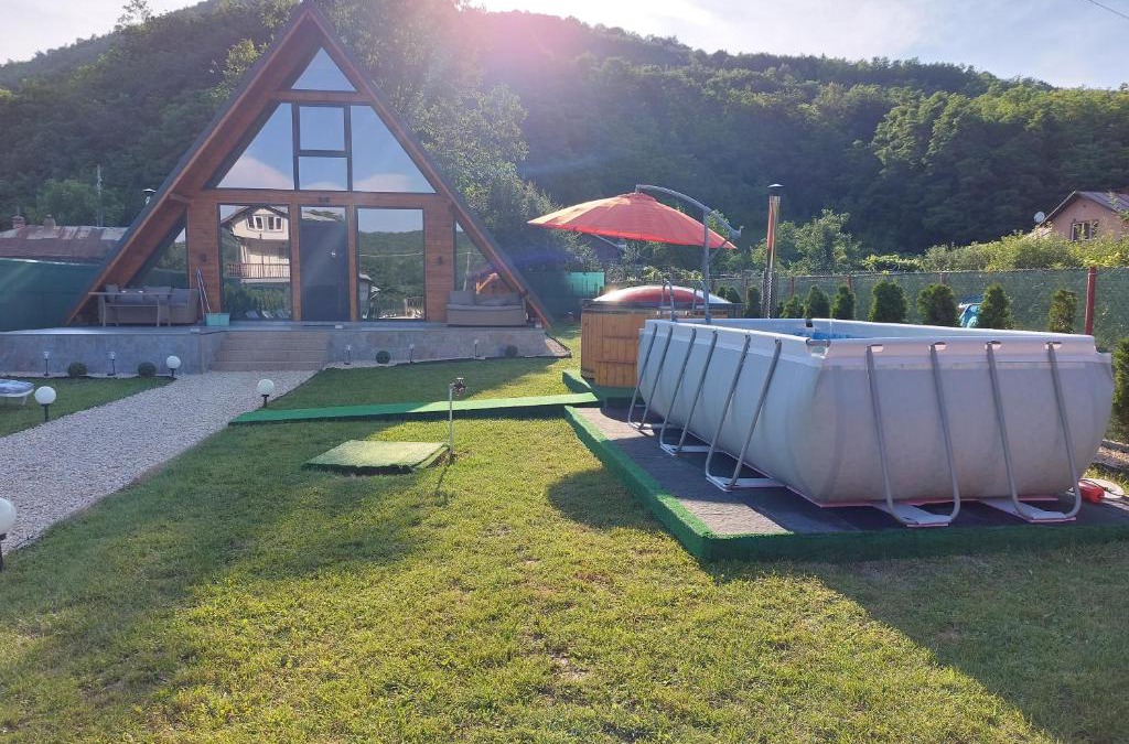 Varbilau Ski Chalet | Cabana A-frame Nis