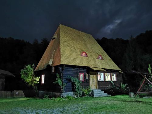 Poieni House | Cabana Iubu