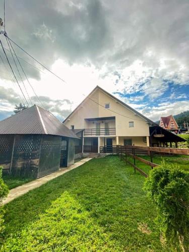 Vartop House | Cabana Izvorul Ariesului