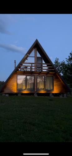 Poiana Marului Ski Chalet | Cabana lu’ Ilie