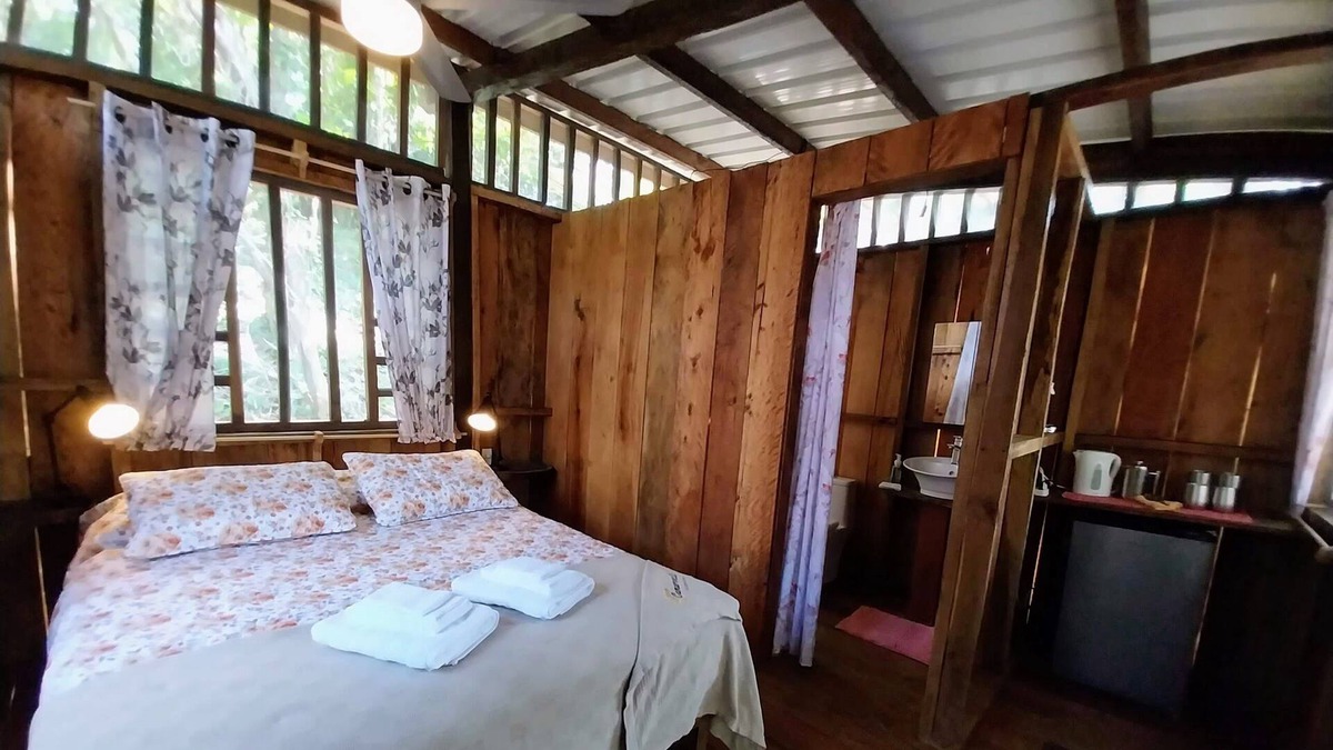 Colon Resort | Cabana PLATANAL - Includes All Meals/Open Bar/Boat Transport, Cabana "QUATRO" en Resort Todo Incluid