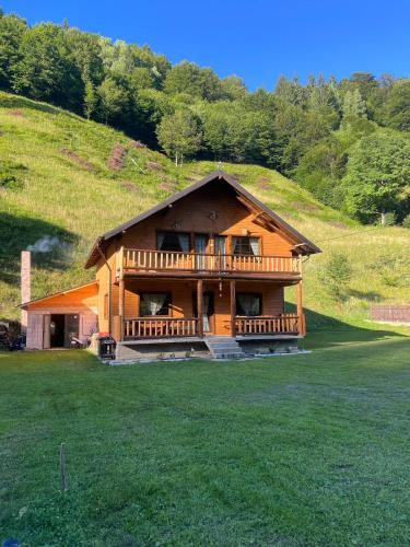 Moieciu de Jos Ski Chalet | Cabana Trei Brăduți