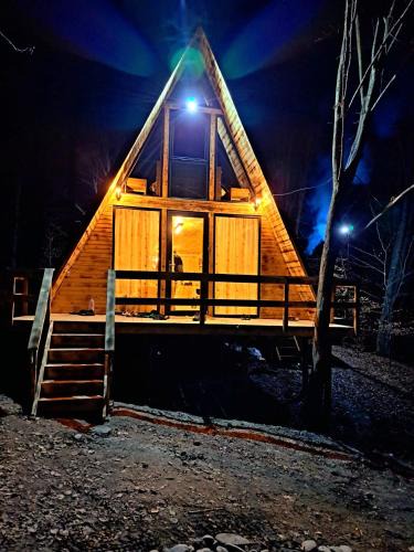 Curtea De Arges House | CabanaAframe