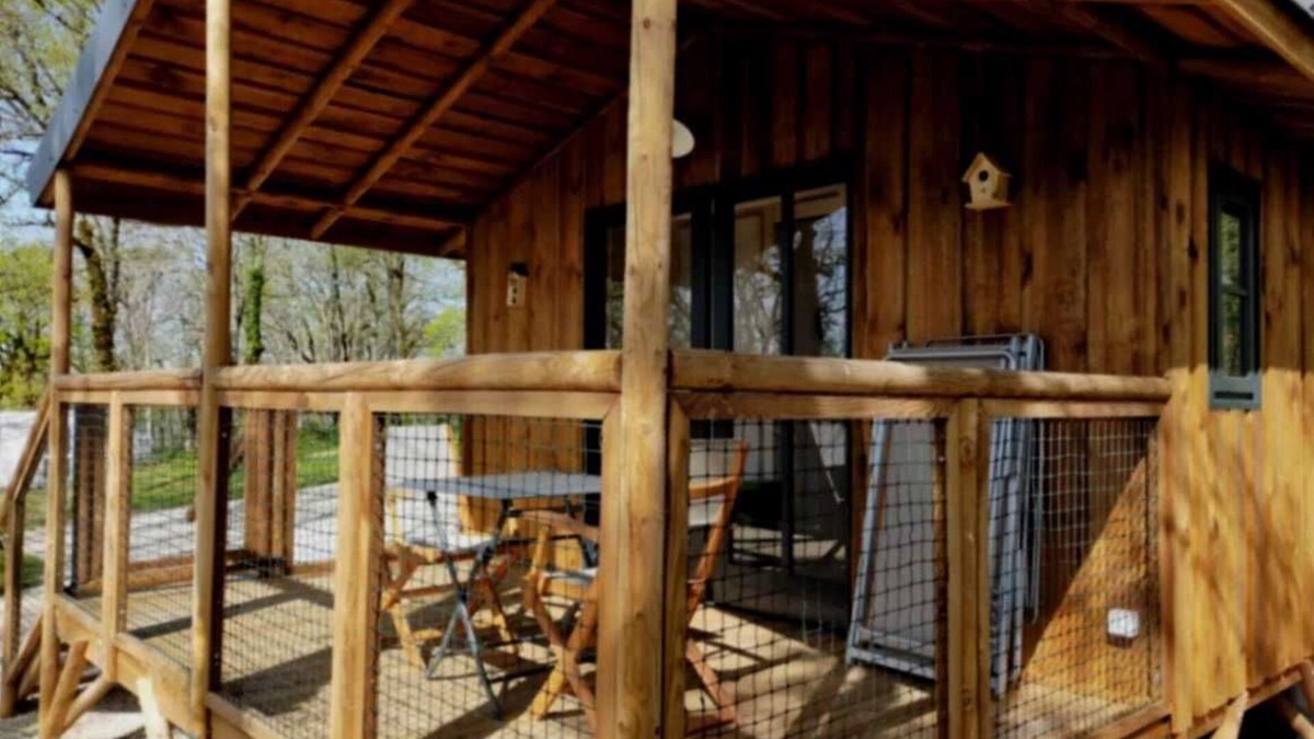 Saint-Cirq-Lapopie Cabin | Cabane 3 étoiles - Piscine - efchca