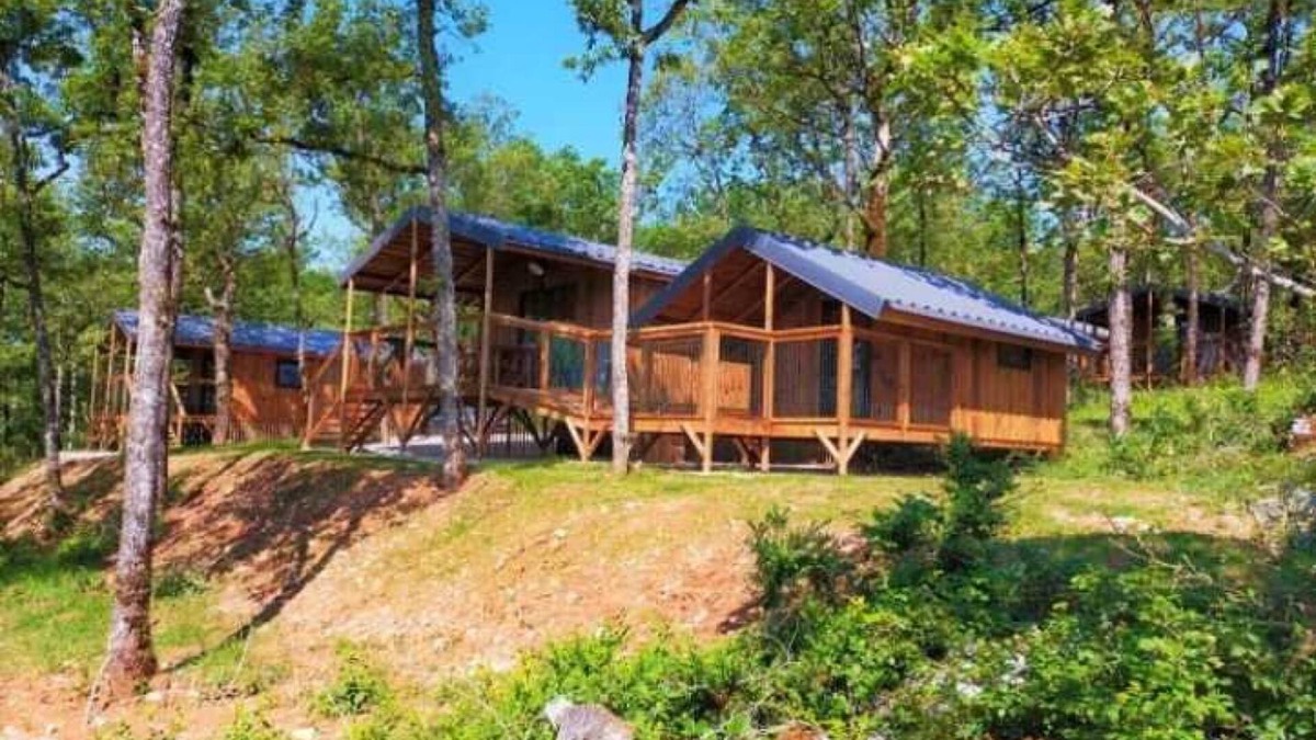 Saint-Cirq-Lapopie Cabin | Cabane 3 étoiles - Piscine - efchcf