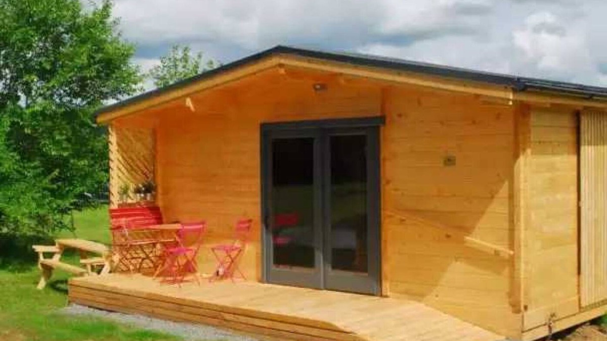 Chamberet Cabin | Cabane 3 étoiles - Piscine - eececb
