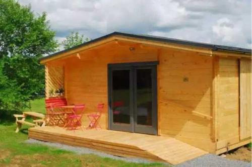 Chamberet House | Cabane 3 étoiles - Piscine - eececb