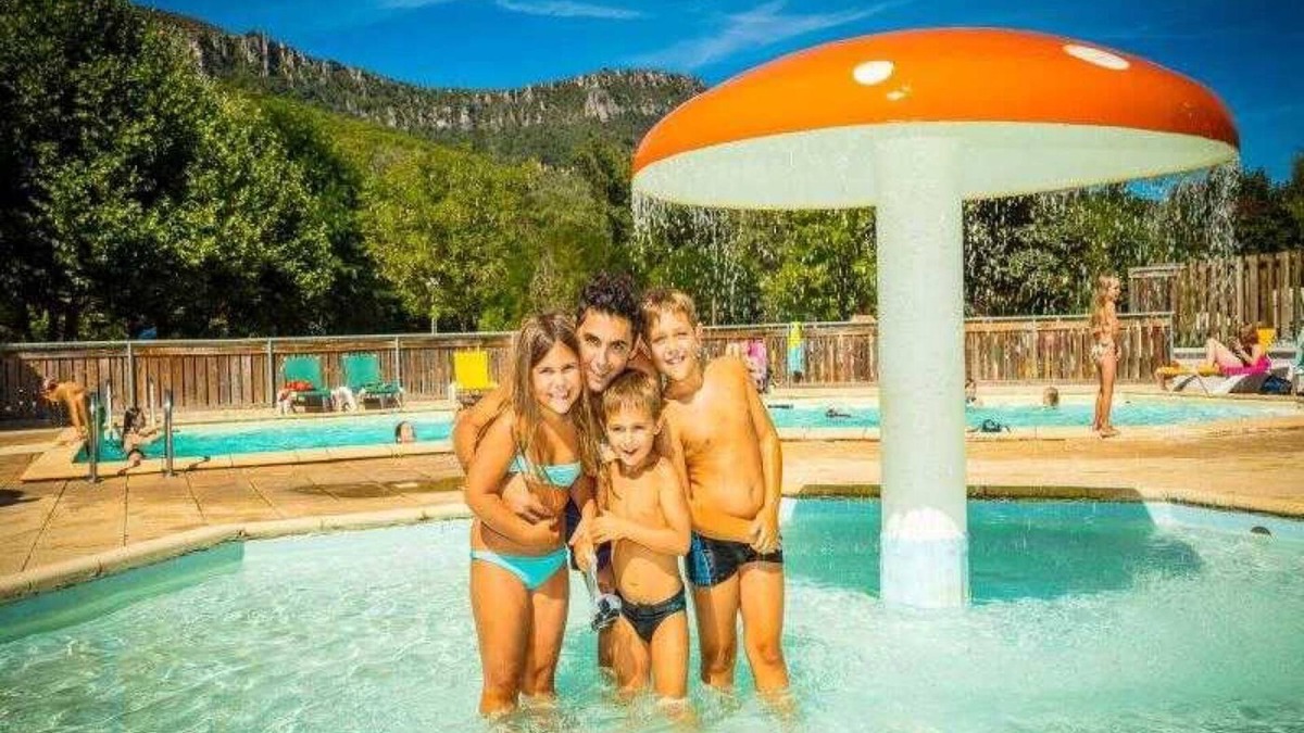 Florac Cabin | Cabane 3 étoiles - Piscine - efadfg