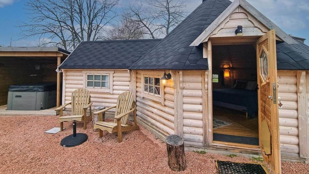 Pradines Ski Chalet | Cabane "Canada" with private Jacuzzi