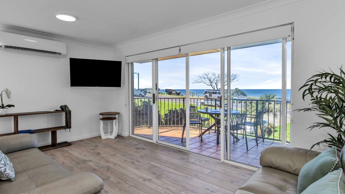 Bogangar Apartment | Cabarita Beachfront with Headland Views - Apt 15