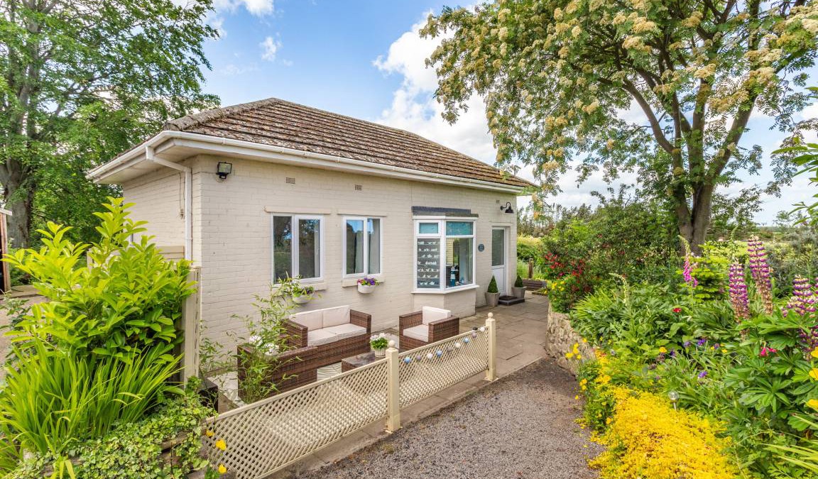 Woodhorn Cottage | Cabin ∙ 1 bedroom ∙ 2 guests