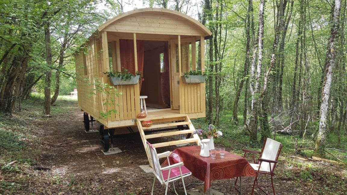 Sougeres-en-Puisaye Cabin | Cabin ∙ 1 bedroom ∙ 2 guests