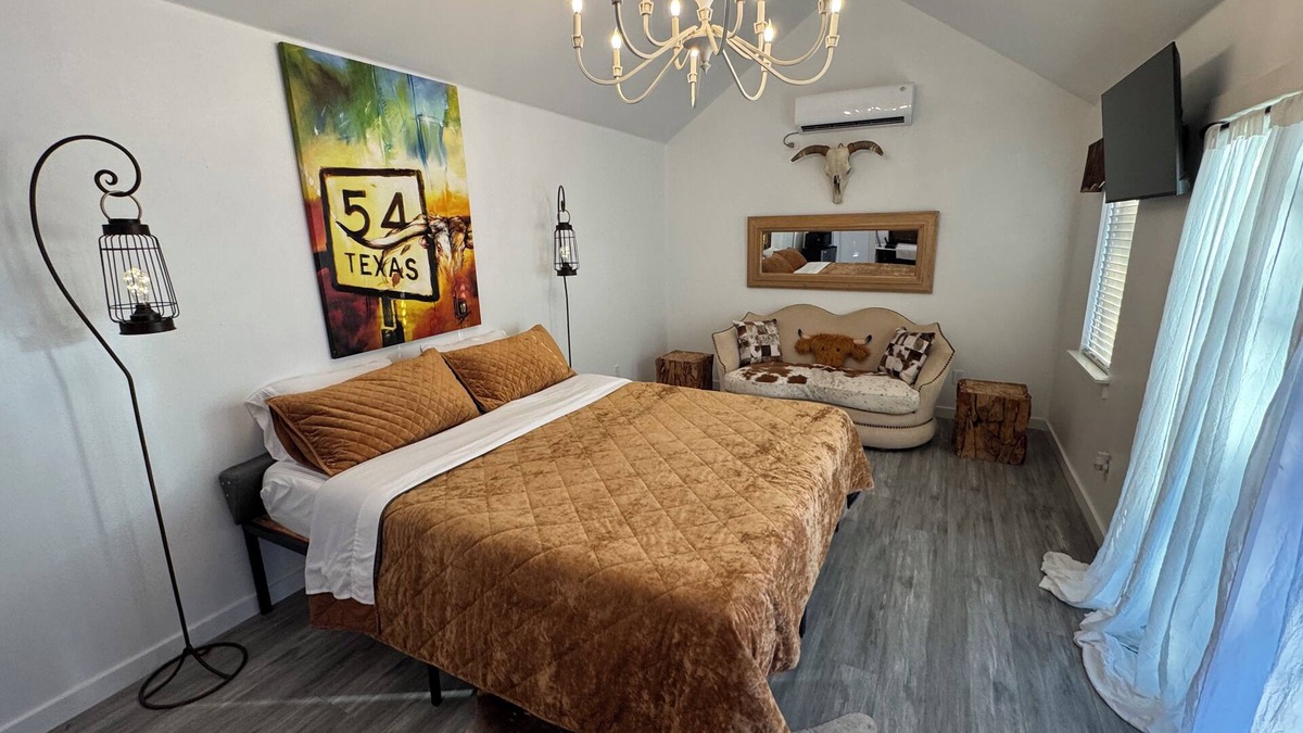 Weatherford Cabin | Cabin 1 of 4 comfortably nestled in a country setting with amazing sunset view