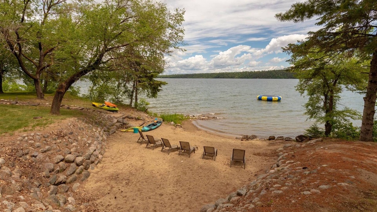 Walker Cabin | Cabin 108 - Pet Friendly/Closed Loft/Modern, Clean, Comfortable