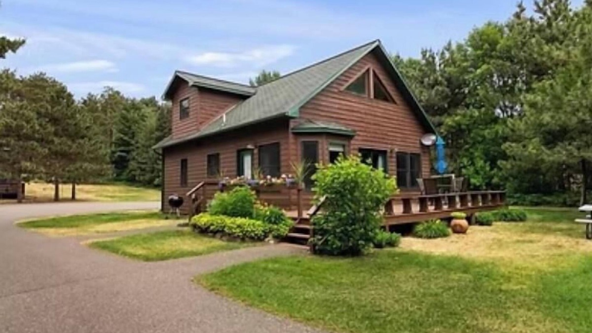 Pine River Apartment | Cabin 11 in Pine River