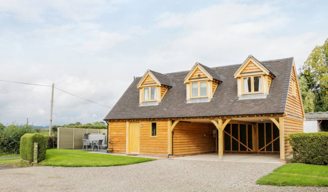 Little Hereford Cottage | Cabin ∙ 2 bedrooms ∙ 4 guests
