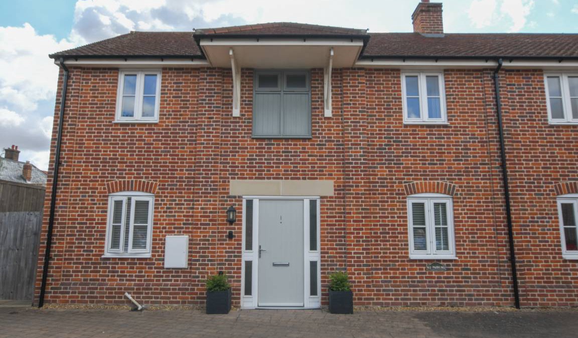 Long Melford Cottage | Cabin ∙ 2 bedrooms ∙ 4 guests