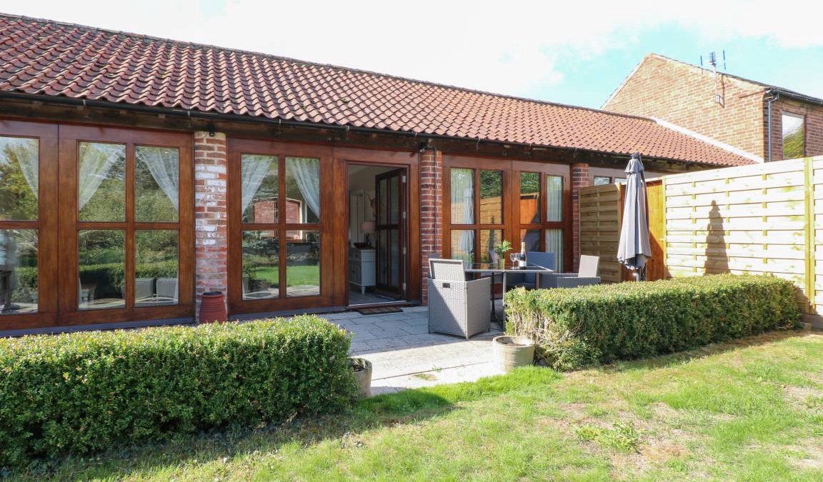 Stanton on the Wolds Cottage | Cabin ∙ 2 bedrooms ∙ 4 guests