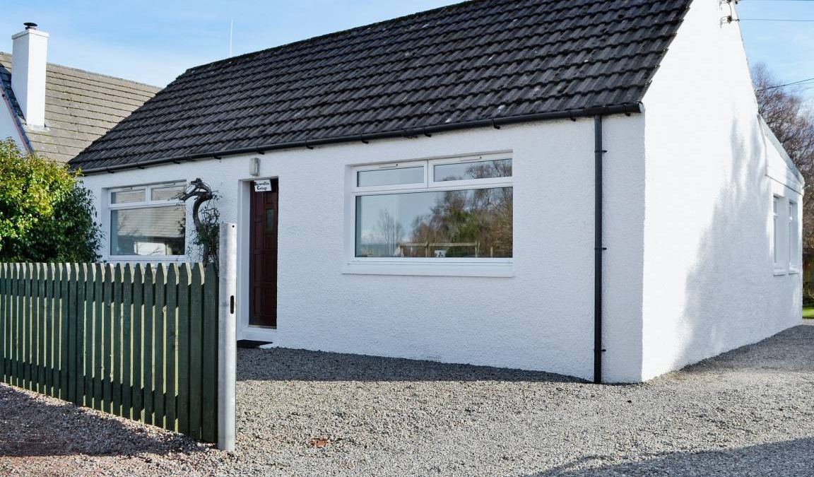 Benderloch Cottage | Cabin ∙ 2 bedrooms ∙ 4 guests