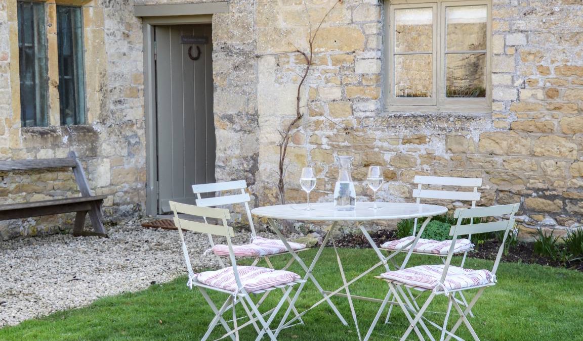 Chedworth Cottage | Cabin ∙ 2 bedrooms ∙ 4 guests