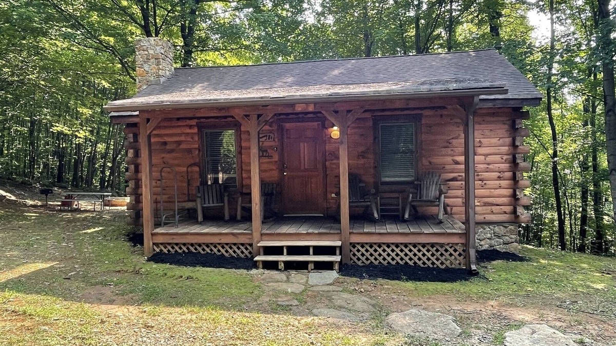 Stanardsville Cabin | Cabin #2 - Granny B`s | 2 Bed, 1 Bath