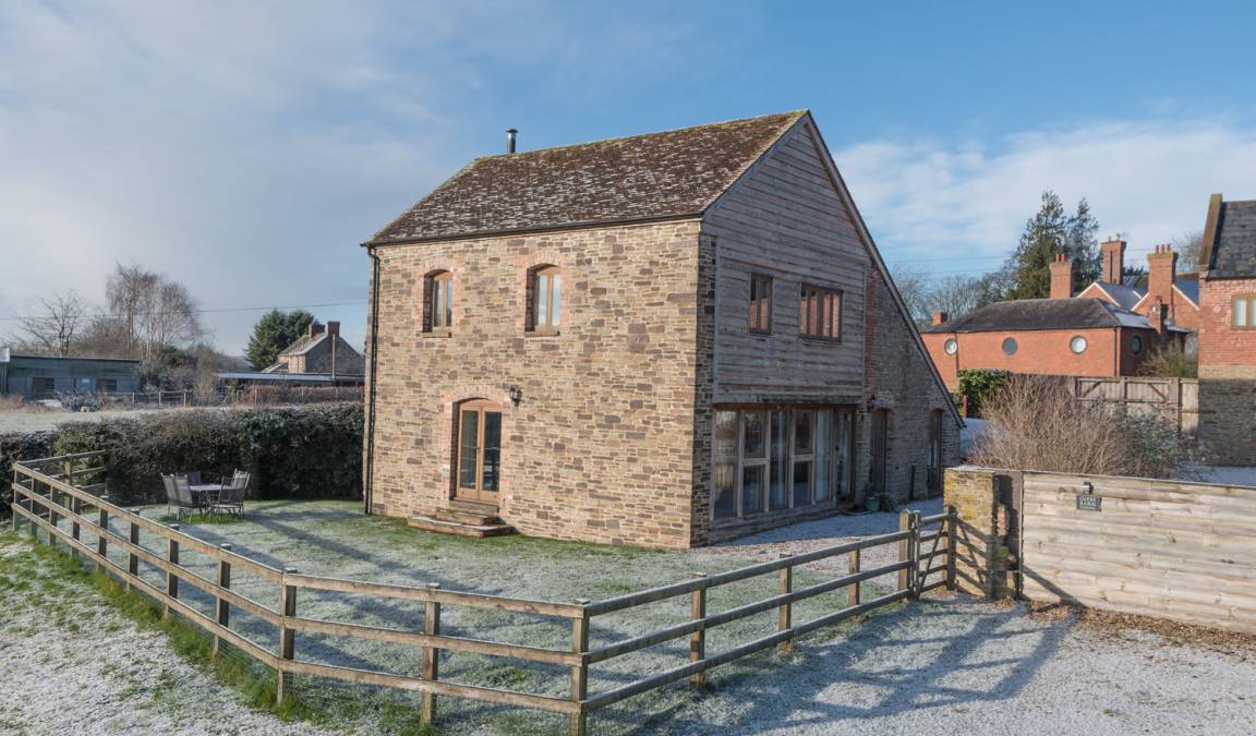 Caynham Cottage | Cabin ∙ 3 bedrooms ∙ 7 guests