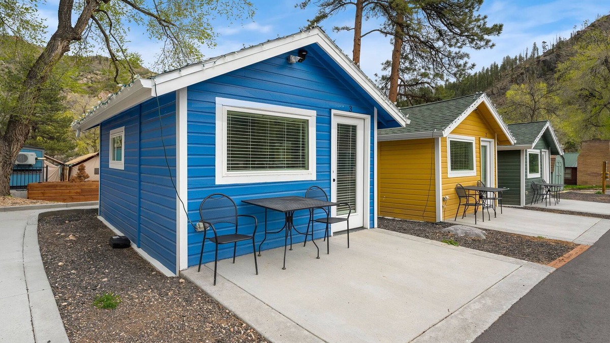 Poudre Park Cabin | Cabin 3- The Big South