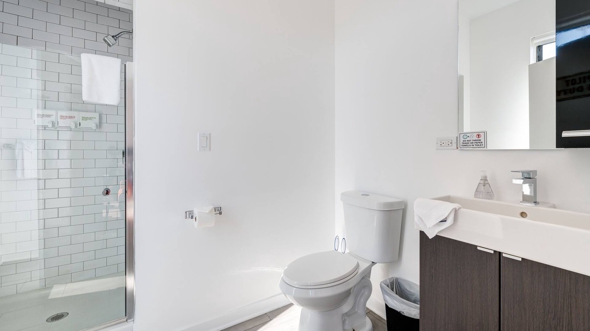River West Apartment | Cabin 307 by 747 Lofts