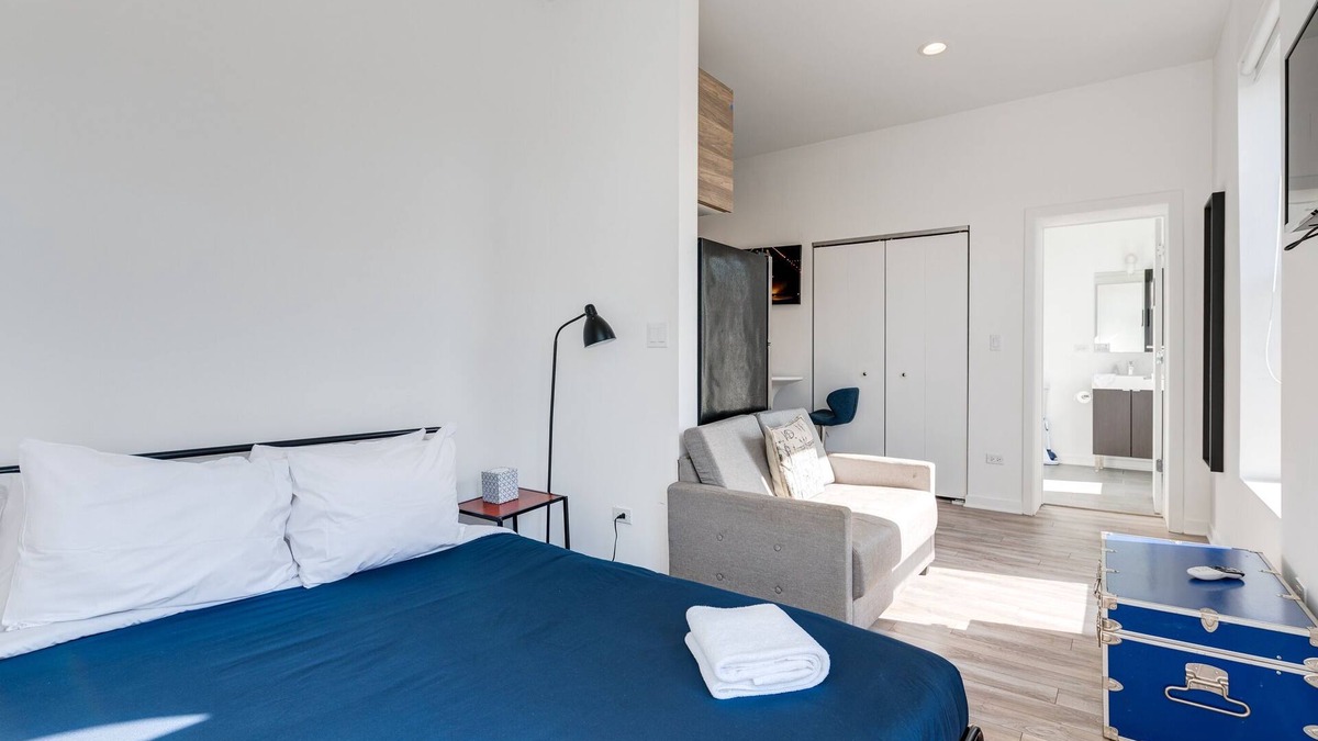 River West Apartment | Cabin 308 by 747 Lofts