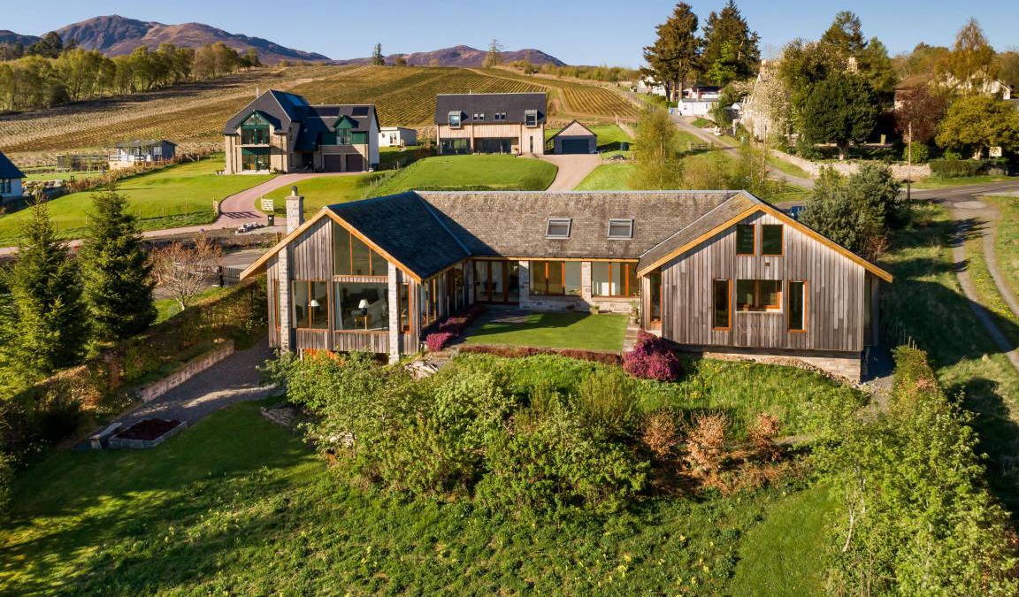 Pitlochry Cottage | Cabin ∙ 4 bedrooms ∙ 6 guests