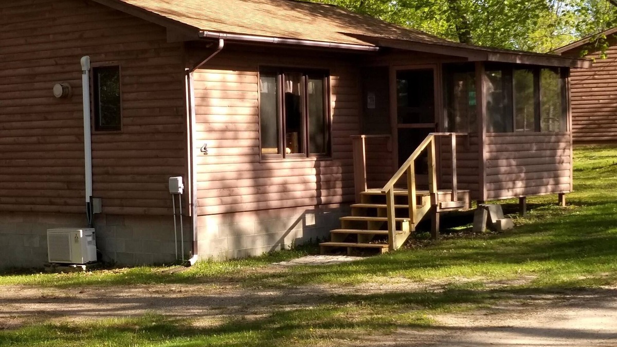 Park Rapids Cabin | Cabin 4, Charming 2-bedroom cabin at a Family Friendly Resort in Park Rapids MN