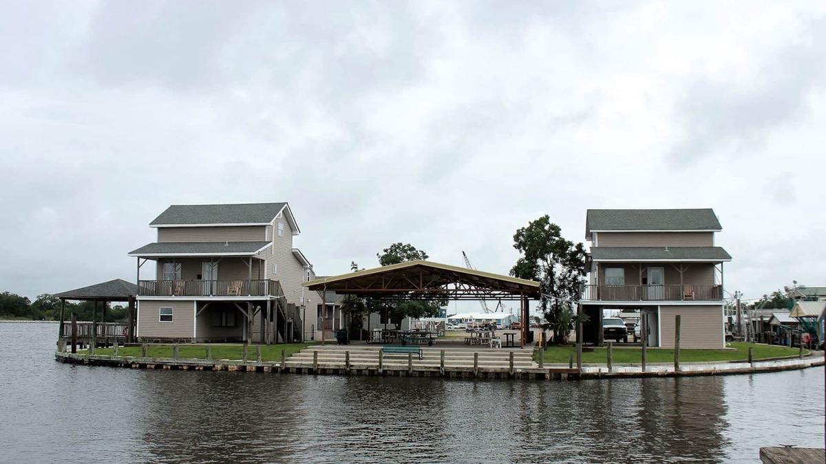 Lafitte Cabin | Cabin 4 - Jean Lafitte Harbor