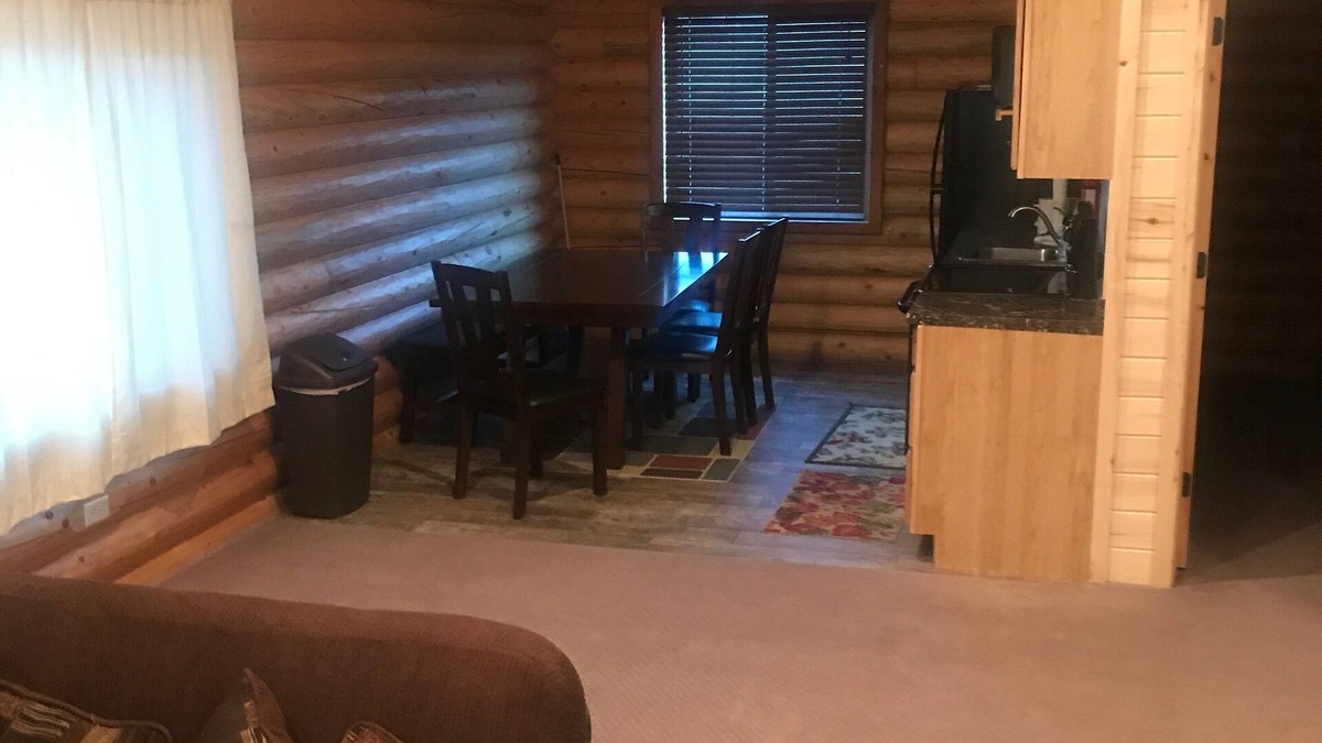 Sweetwater House | Cabin 4