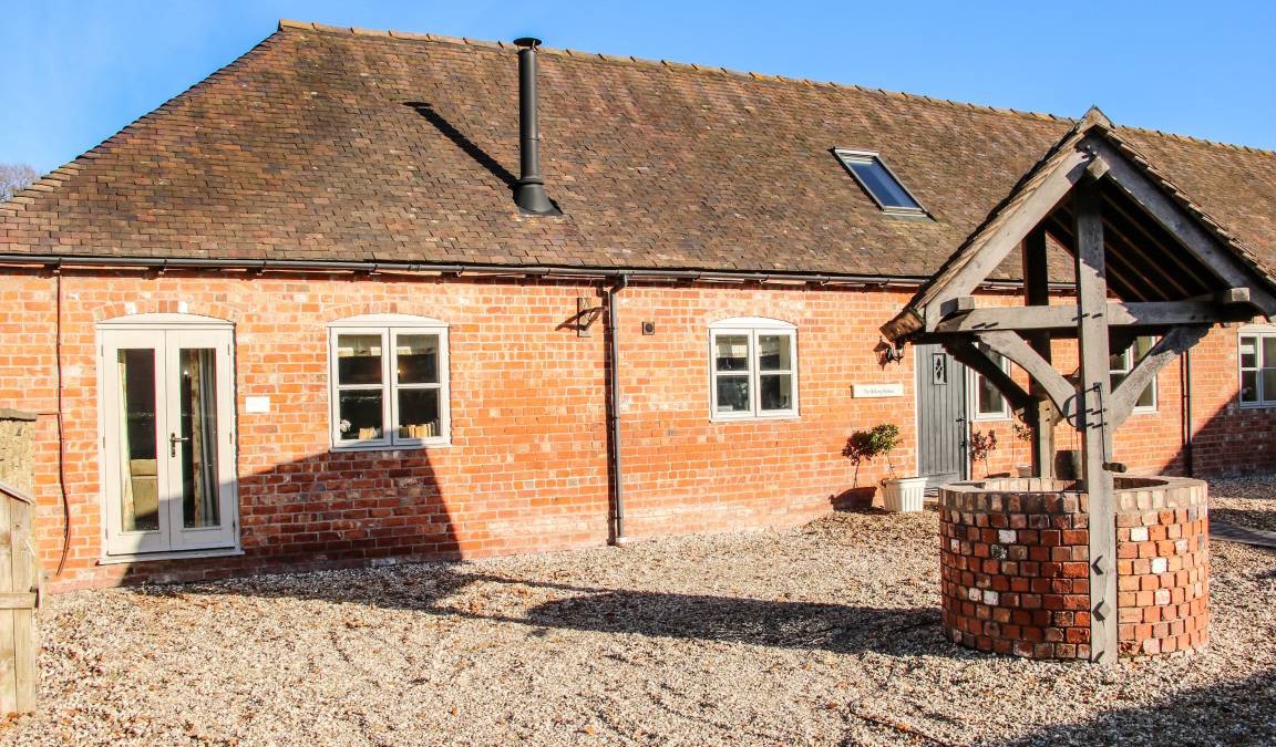 Acton Scott Cottage | Cabin ∙ 5 bedrooms ∙ 11 guests