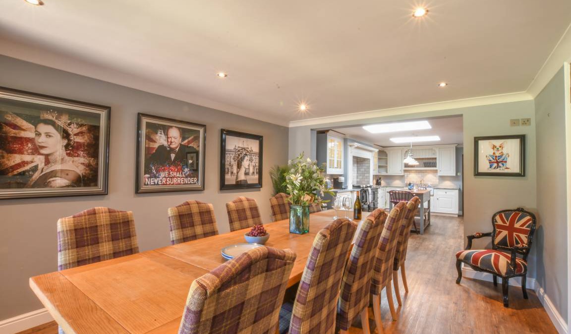Martlesham Heath Cottage | Cabin ∙ 5 bedrooms ∙ 10 guests