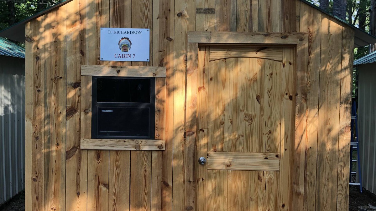 Hatfield RV Rental | Cabin 5 - Rustic Mountain Cabin - Up to 3 persons