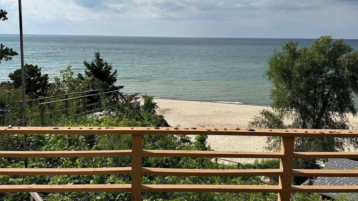 Porter Beach Cabin | Cabin 53 steps from Porter Beach on Lake Michigan: Family & Pet-Friendly