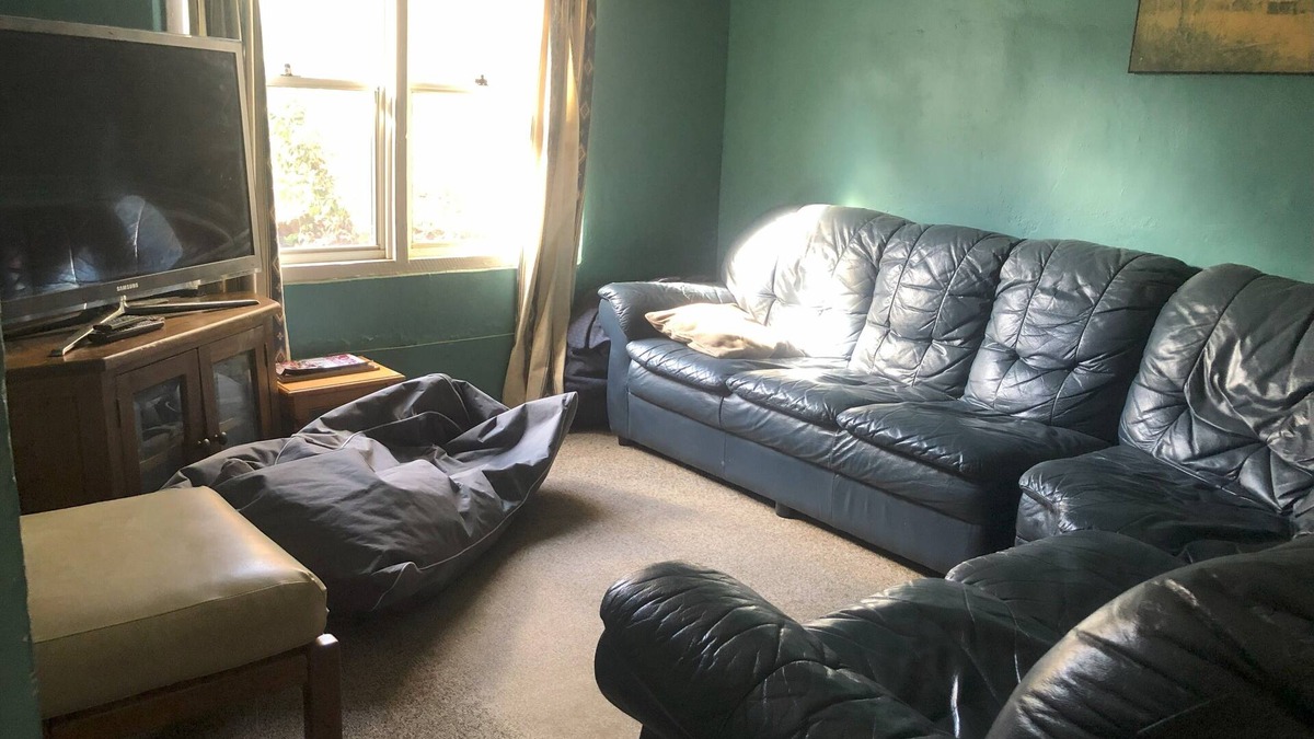 O'connell Cabin | Cabin 7 - 1 bedroom with 2 d/bunks & ensuite. Located close to kitchen/dining