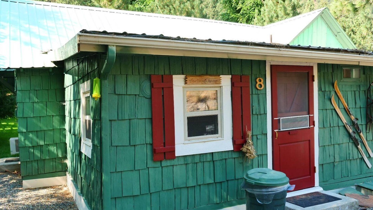 New Meadows Cabin | Cabin 8 - Sportman's Haven