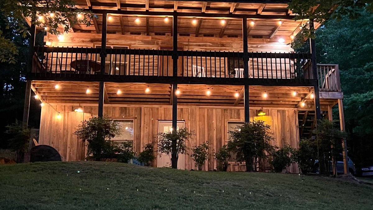 Cullman Cabin | Cabin A at Smith Lake Alabama Cabin’s