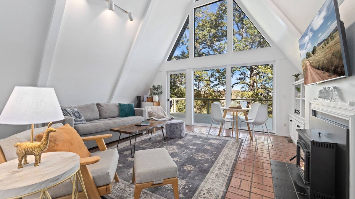 Lost Bridge Village House | Cabin Allswell - Beaver Lake A-Frame - Sleeps 8