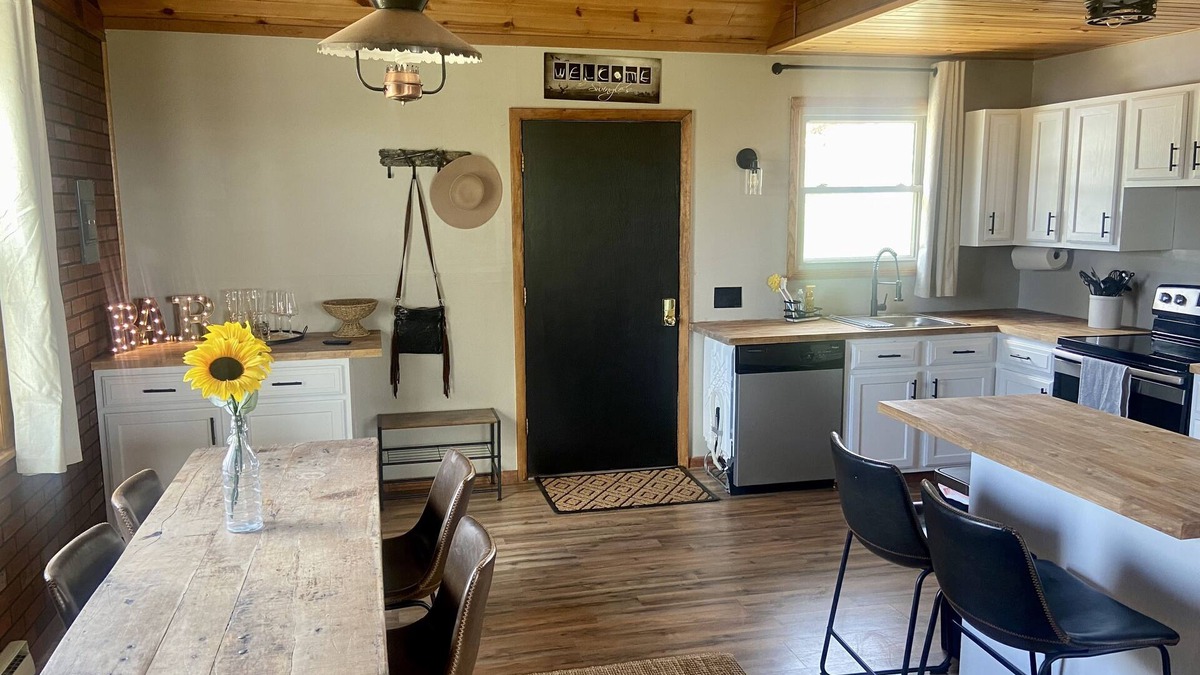 Granite Canon Cabin | Cabin at Curt Gowdy State Park - Scenic Lake View