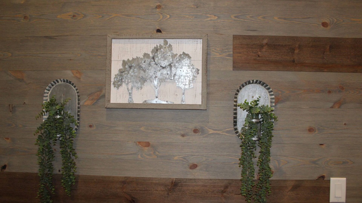 Saint Patrick Cabin | Cabin at Oak Hollow Campground - Located between St Patrick and Lake of the Oaks